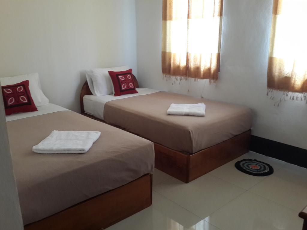A Tee Guesthouse Luang Prabang Room photo