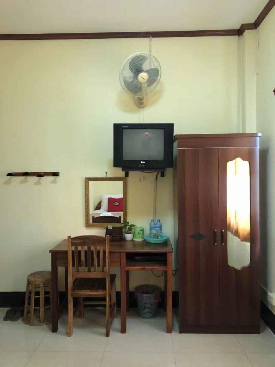 A Tee Guesthouse Luang Prabang Exterior photo